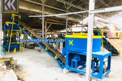 Mesin-Cetak-Bata-Interlock-Otomatis-KK-brick-AT01