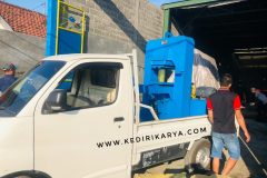 Pengiriman-mesin-Cetak-Genteng-Beton-Tujuan-Tuban-Jawa-timur